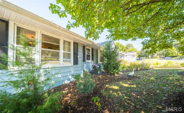 $165,000 | 9911 Dennison Avenue, Overland, MO 63114