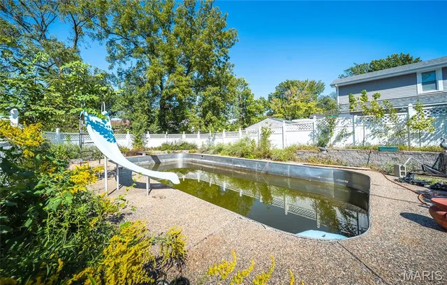 $165,000 | 9911 Dennison Avenue, Overland, MO 63114