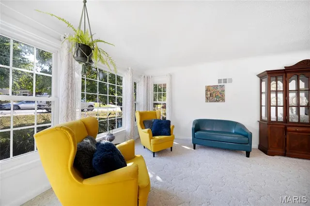 $165,000 | 9911 Dennison Avenue, Overland, MO 63114