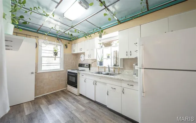 $165,000 | 9911 Dennison Avenue, Overland, MO 63114