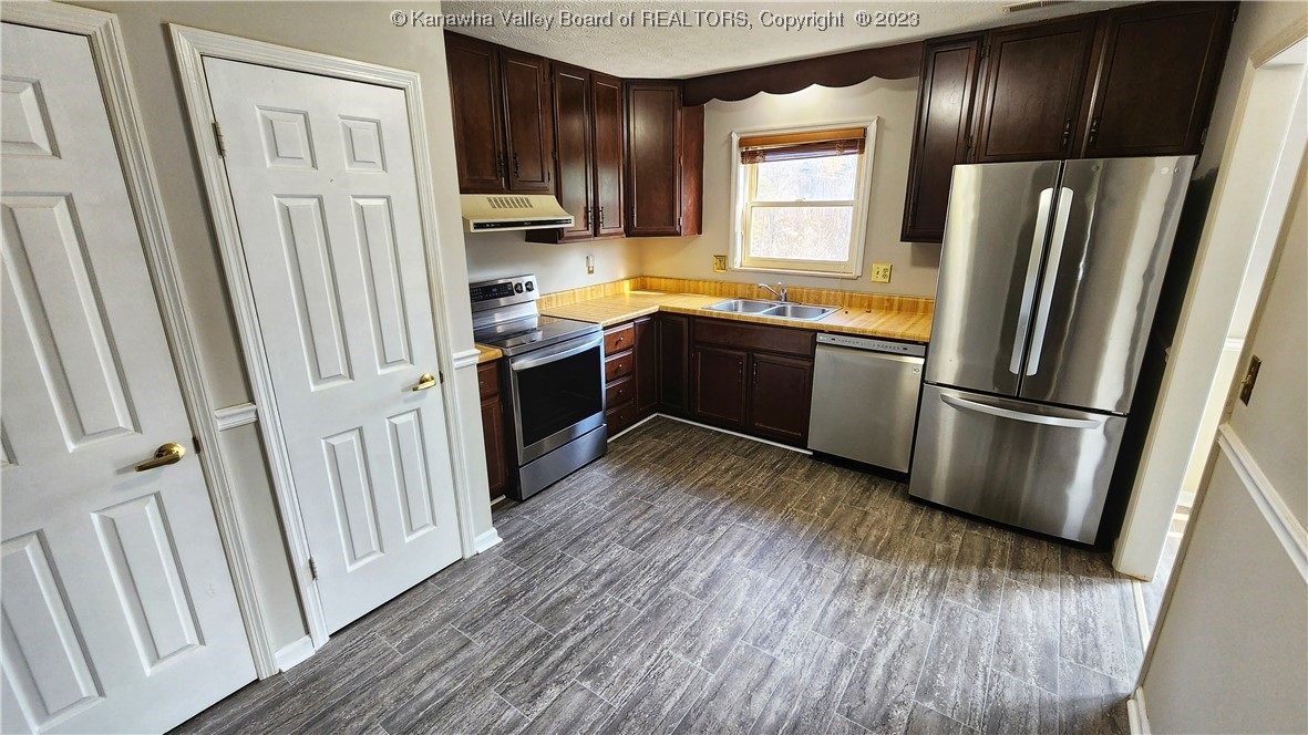 223 Jamestown Road Nitro, WV 25143 - Photo 6 of 25 Gallery Image 6