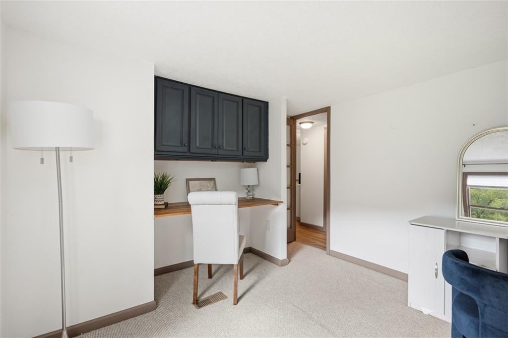 8517 Wittmer Road Pittsburgh, PA 15237 - Photo 32 of 46 a workspace with a furniture and a window