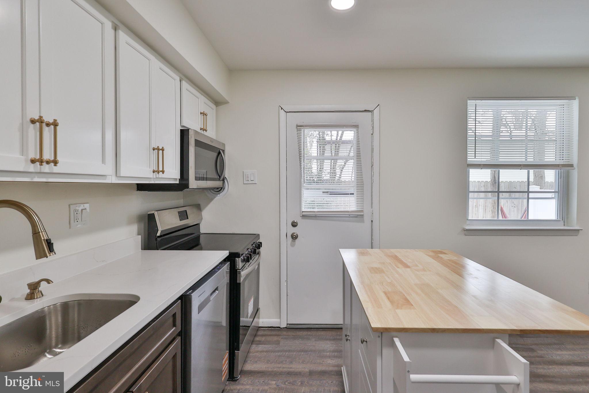 305 South Warminster Road, Unit D5 Hatboro, PA 19040 - Photo 16 of 34