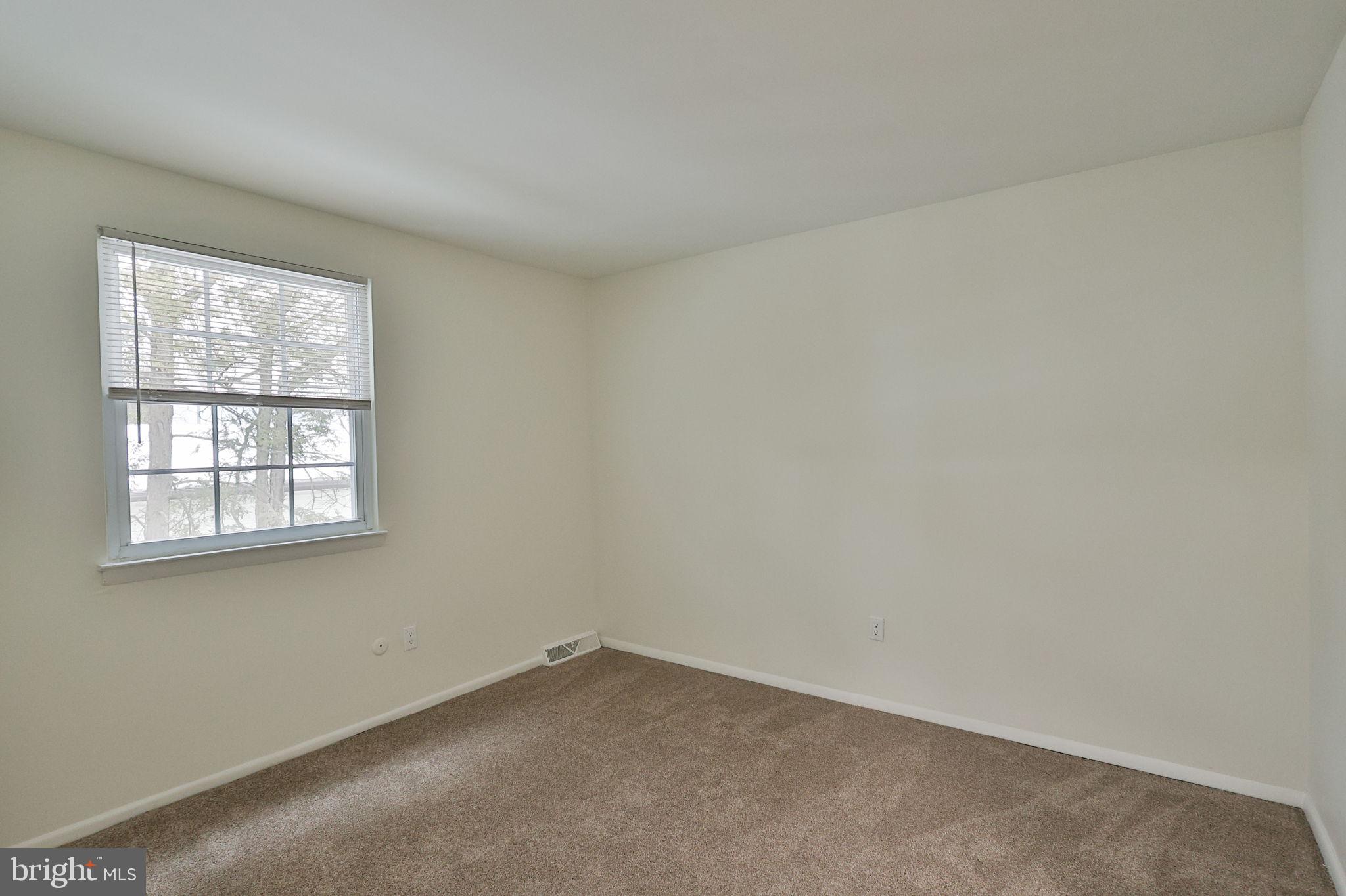 305 South Warminster Road, Unit D5 Hatboro, PA 19040 - Photo 23 of 34
