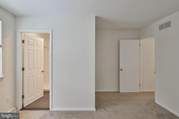 $2,375 | 305 South Warminster Road, Unit D5, Hatboro, PA 19040