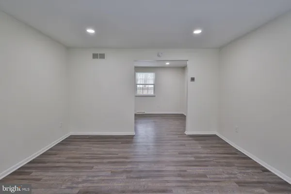 $2,375 | 305 South Warminster Road, Unit D5, Hatboro, PA 19040