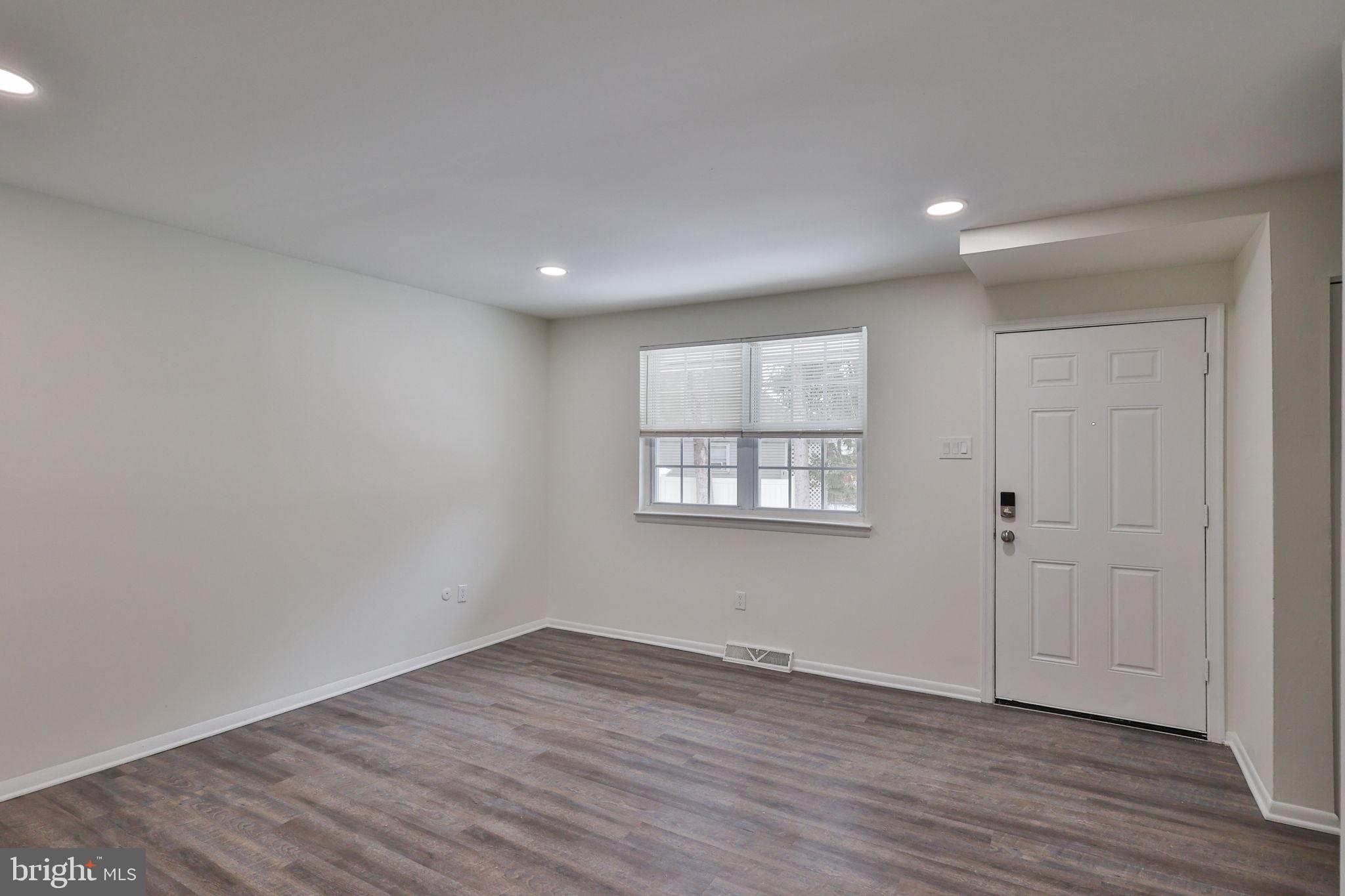 305 South Warminster Road, Unit D5 Hatboro, PA 19040 - Photo 9 of 34