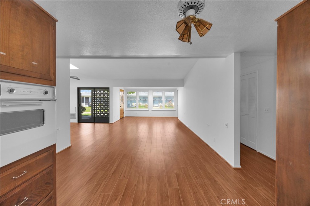 1641 Monterey Road, Unit 18K Seal Beach, CA 90740 - Photo 8 of 20