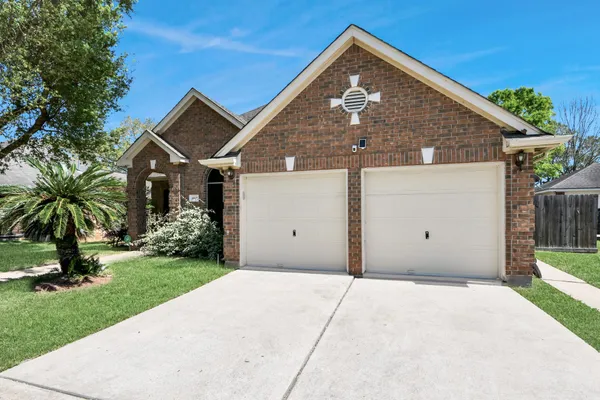 $305,000 | 4607 Twin Elm Drive, Fresno, TX 77545