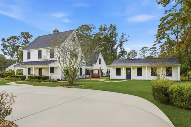 front view of house with a yard