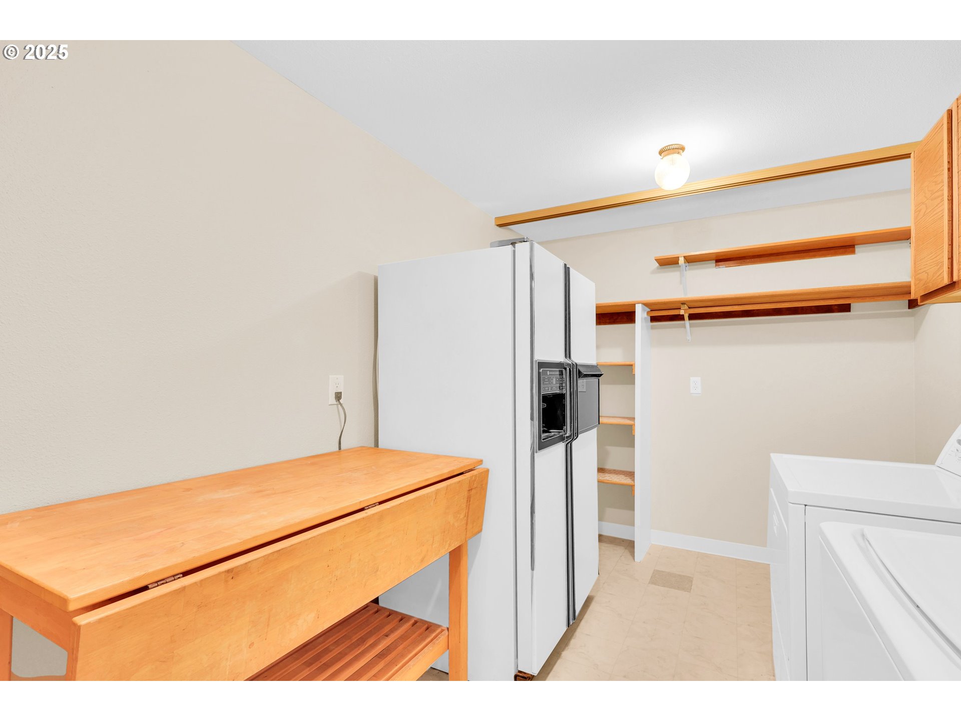 1003 Northwest 132nd Street Vancouver, WA 98685 - Photo 23 of 26 a view of a room with wooden floor