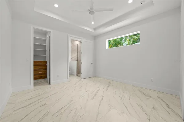 $10,000 | 3228 West Oakellar Avenue, Tampa, FL 33611