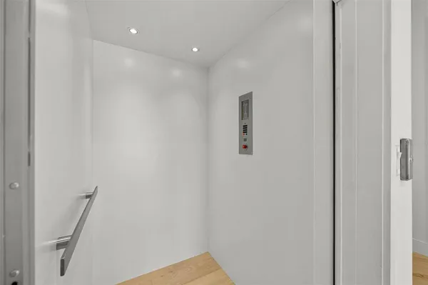 $10,000 | 3228 West Oakellar Avenue, Tampa, FL 33611