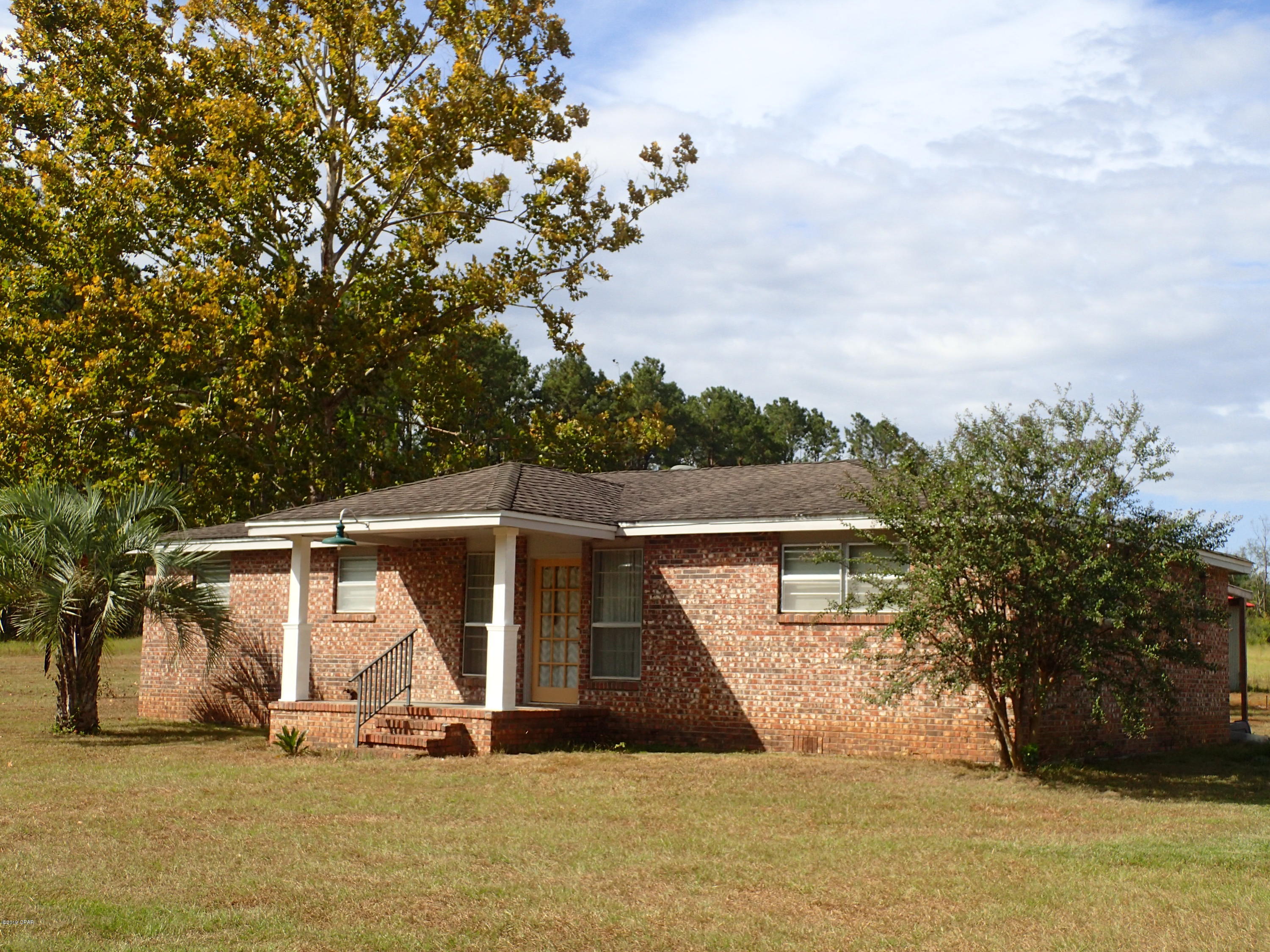 3156 Pioneer Road Vernon, FL 32462 - Photo 1 of 21 Gallery Image 1