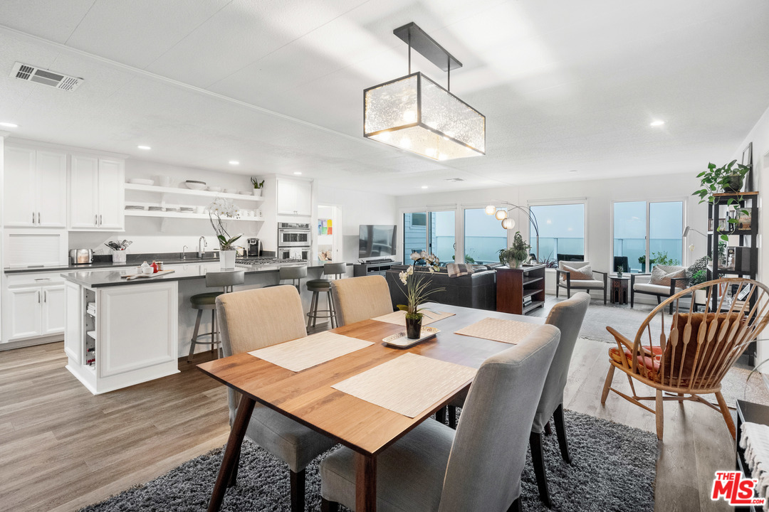 29500 Heathercliff Road, Unit 206 Malibu, CA 90265 - Photo 6 of 8