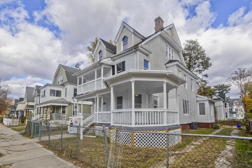65 Montrose Street Springfield, MA 01109 - Photo 5 of 32