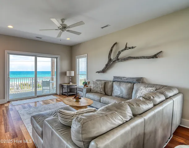$2,150,000 | 98 Oleander Court, Surf City, NC 28445