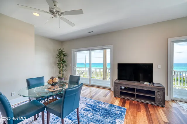 $2,150,000 | 98 Oleander Court, Surf City, NC 28445