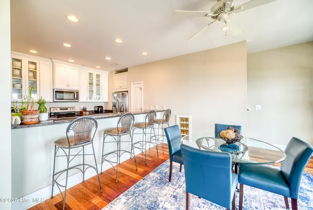 $2,150,000 | 98 Oleander Court, Surf City, NC 28445