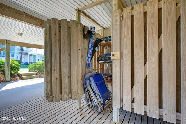 $2,150,000 | 98 Oleander Court, Surf City, NC 28445