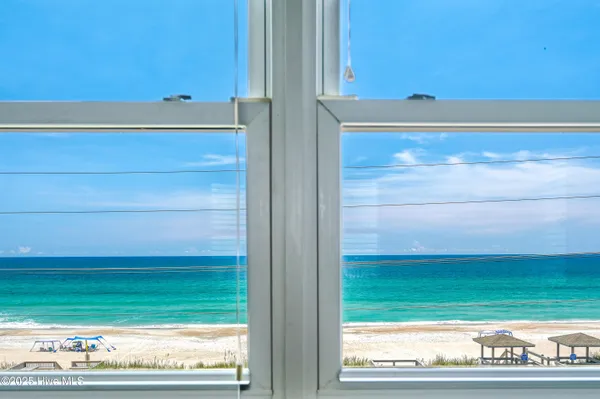 $1,999,998 | 98 Oleander Court, Surf City, NC 28445