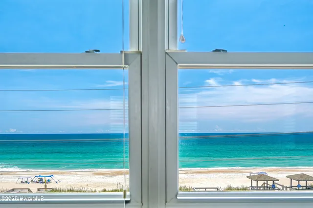 $2,150,000 | 98 Oleander Court, Surf City, NC 28445