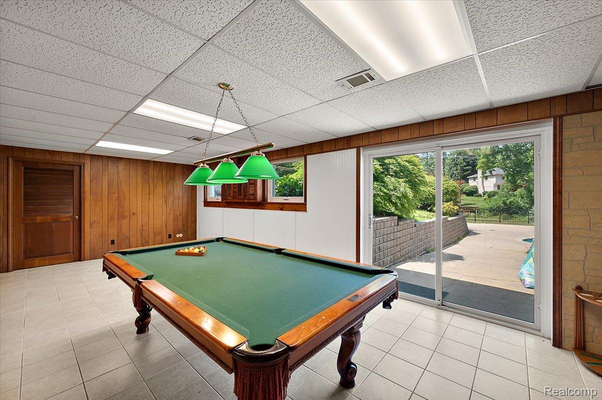 980 Sandhurst Road Bloomfield Hills, MI 48302 - Photo 58 of 75 Recreation Room Alternate View