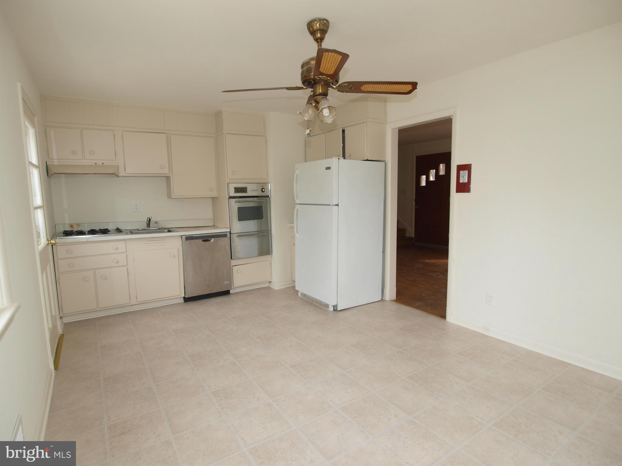 5610 Taylor Road Riverdale, MD 20737 - Photo 5 of 29 Kitchen