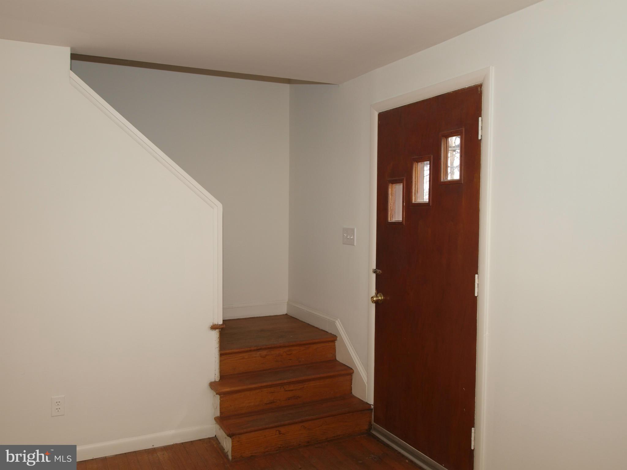 5610 Taylor Road Riverdale, MD 20737 - Photo 6 of 29 Interior (General)