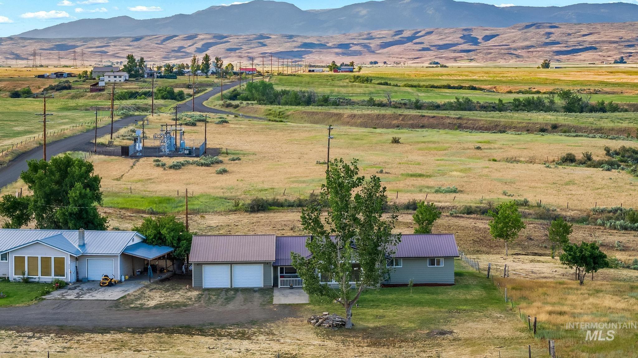 2208 Keithley Creek Road Midvale, ID 83645 - Photo 41 of 45 Aerial view of sparsely populated area with mountains
