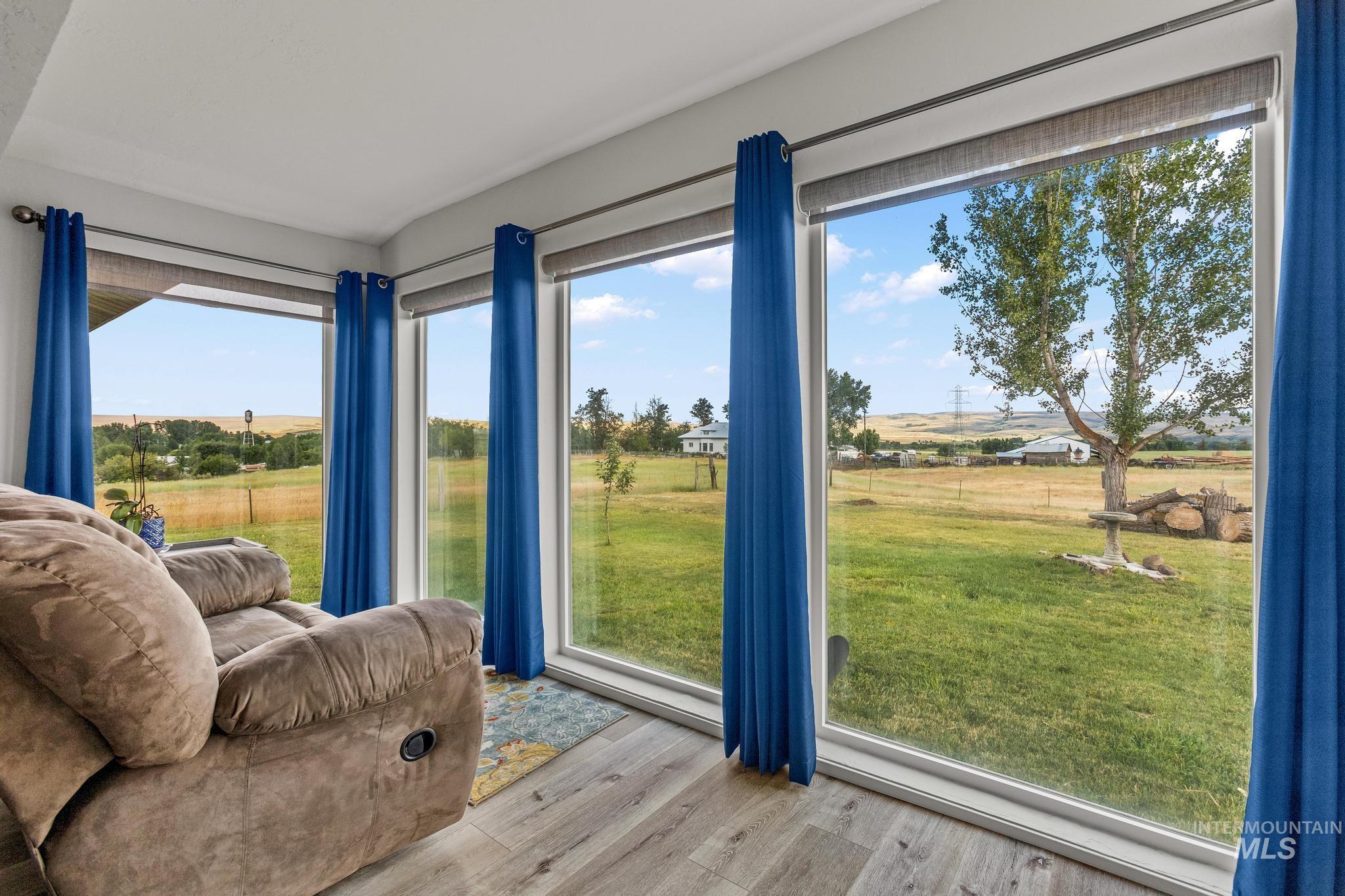 2208 Keithley Creek Road Midvale, ID 83645 - Photo 9 of 45 View of sunroom