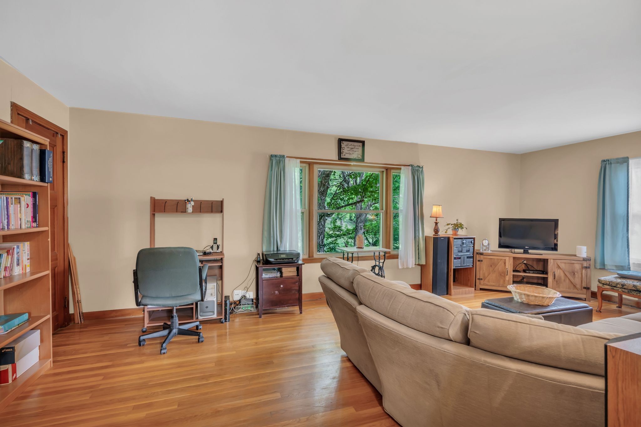 1801 Golf Club Road Old Hickory, TN 37138 - Photo 12 of 32 Living room view.