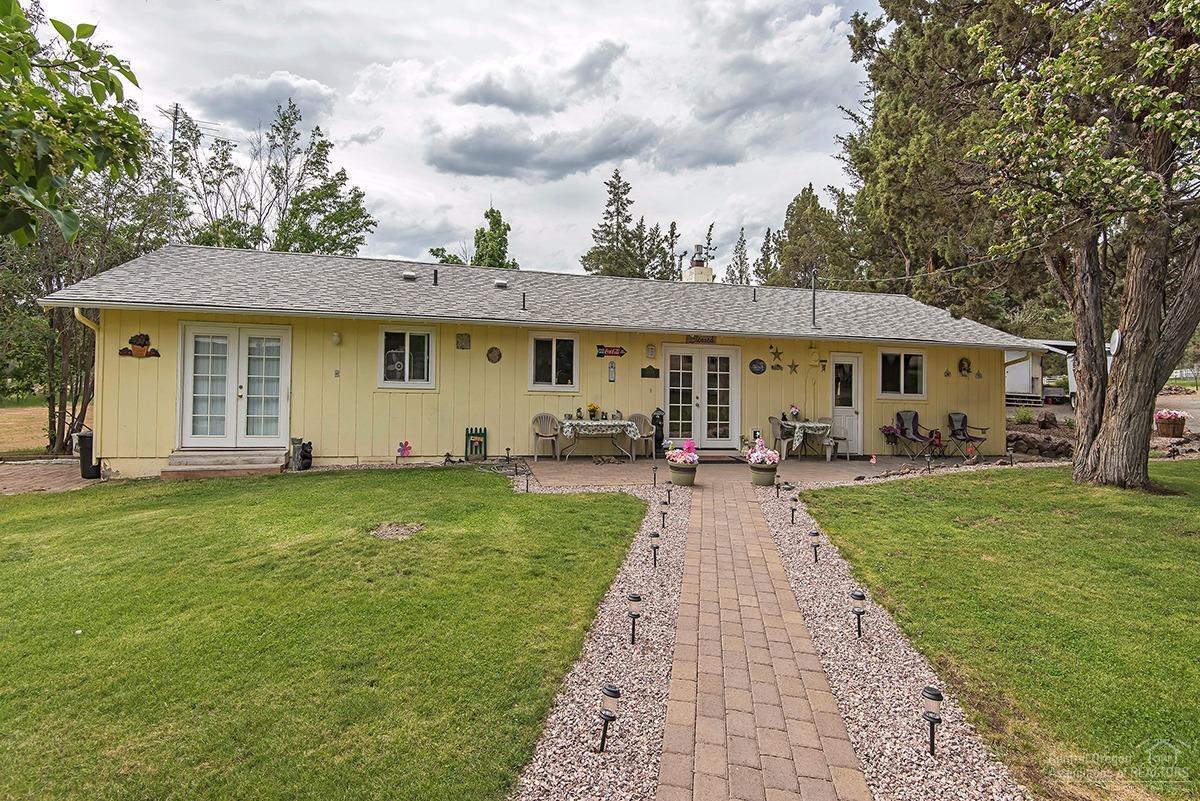 19084 Dayton Road Bend, OR 97703 - Photo 1 of 19 Primary Photo