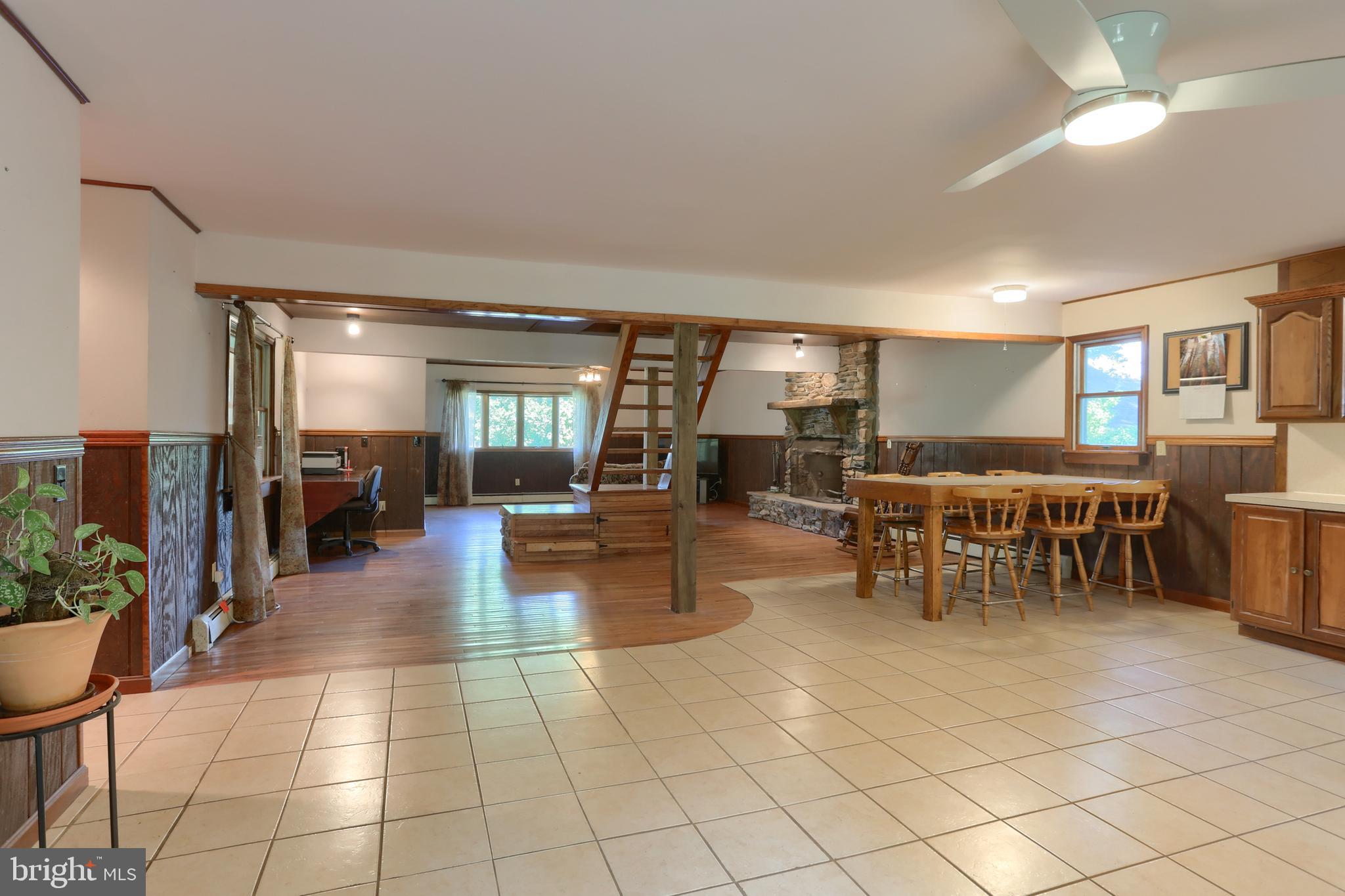 4188 Roundtop Road Elizabethtown, PA 17022 - Photo 19 of 44 Gallery Image 19