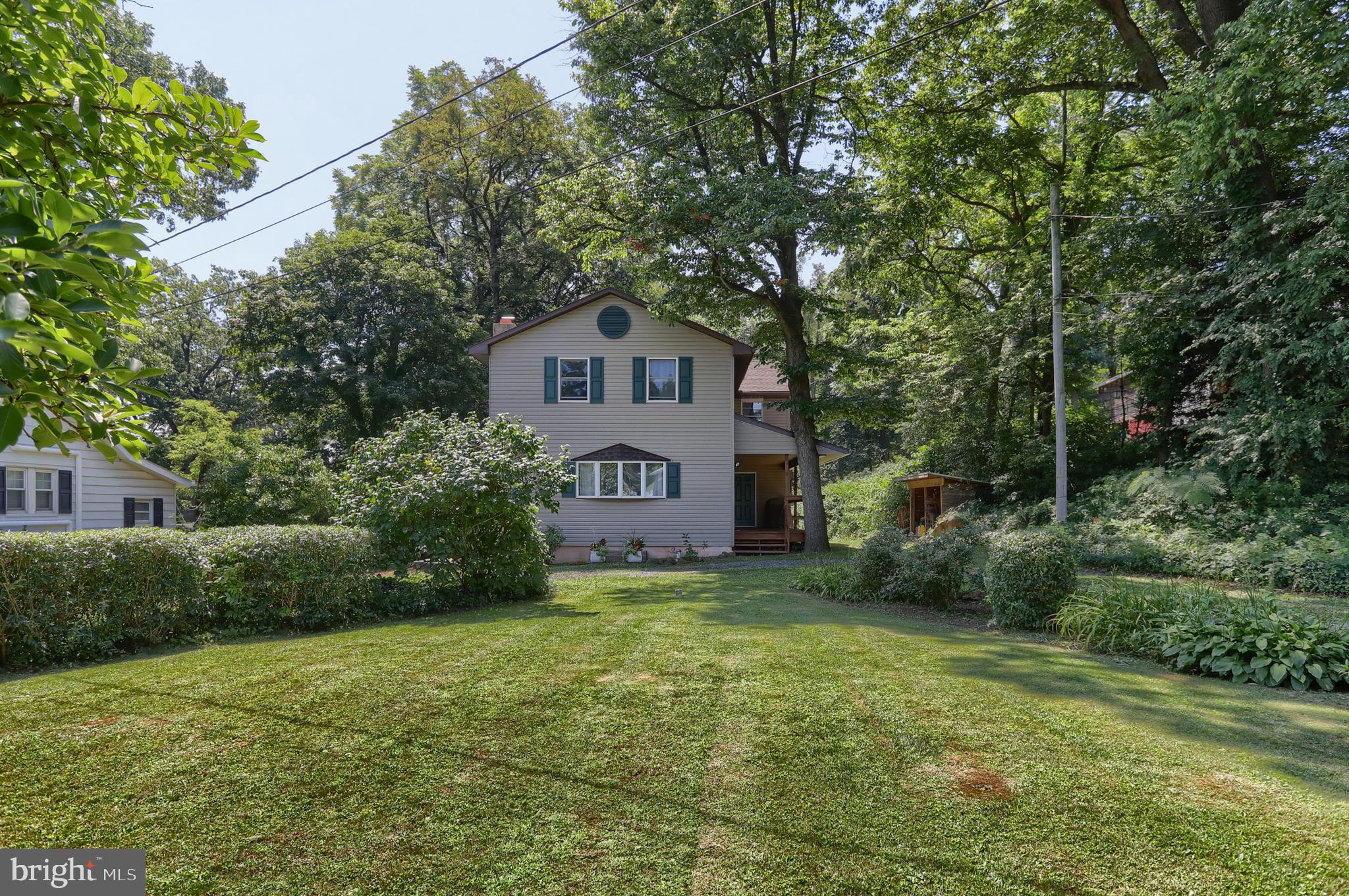 4188 Roundtop Road Elizabethtown, PA 17022 - Photo 3 of 44 Gallery Image 3
