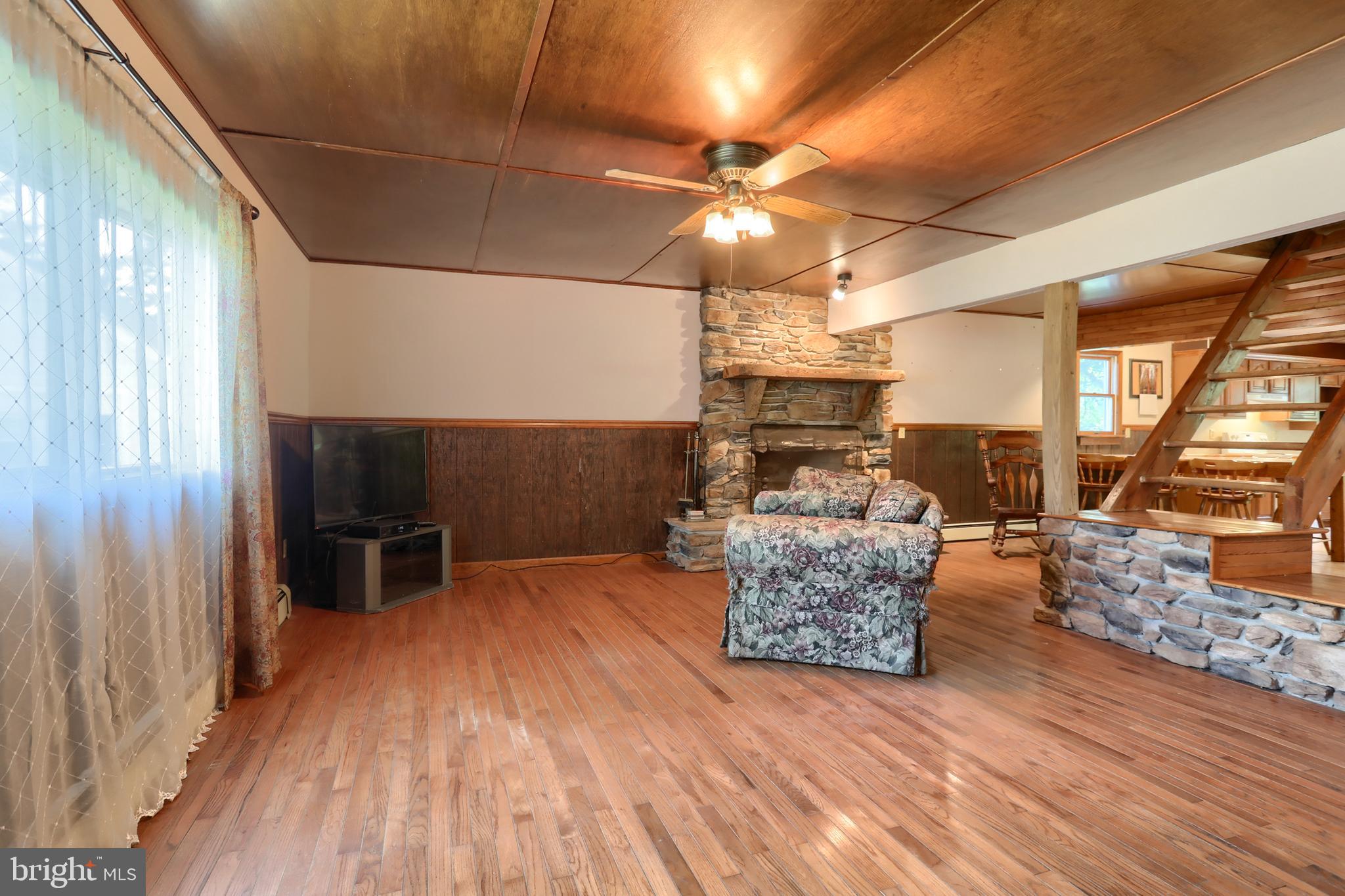 4188 Roundtop Road Elizabethtown, PA 17022 - Photo 8 of 44 Gallery Image 8