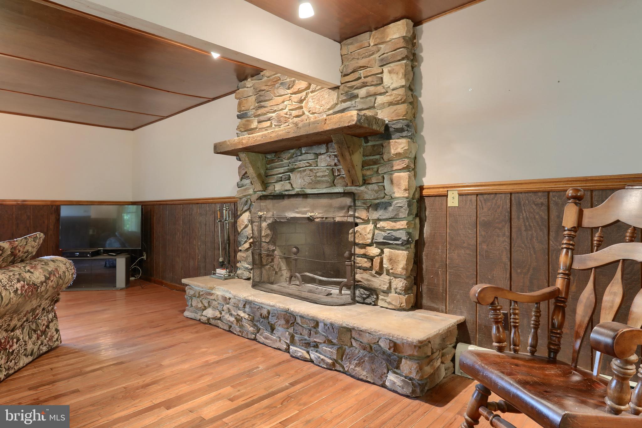 4188 Roundtop Road Elizabethtown, PA 17022 - Photo 10 of 44 Gallery Image 10