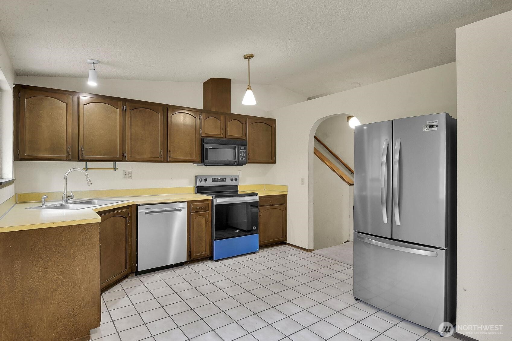 2531 187th Place Southeast Bothell, WA 98012 - Photo 4 of 10