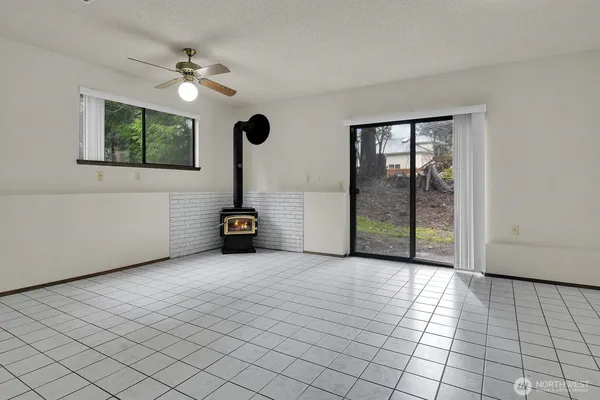 a view of an empty room with window