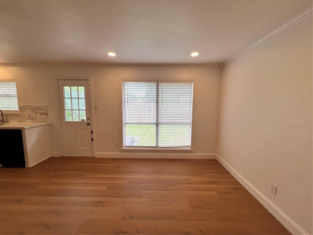 2406 Ridgecrest Drive Garland, TX 75041 - Photo 13 of 22