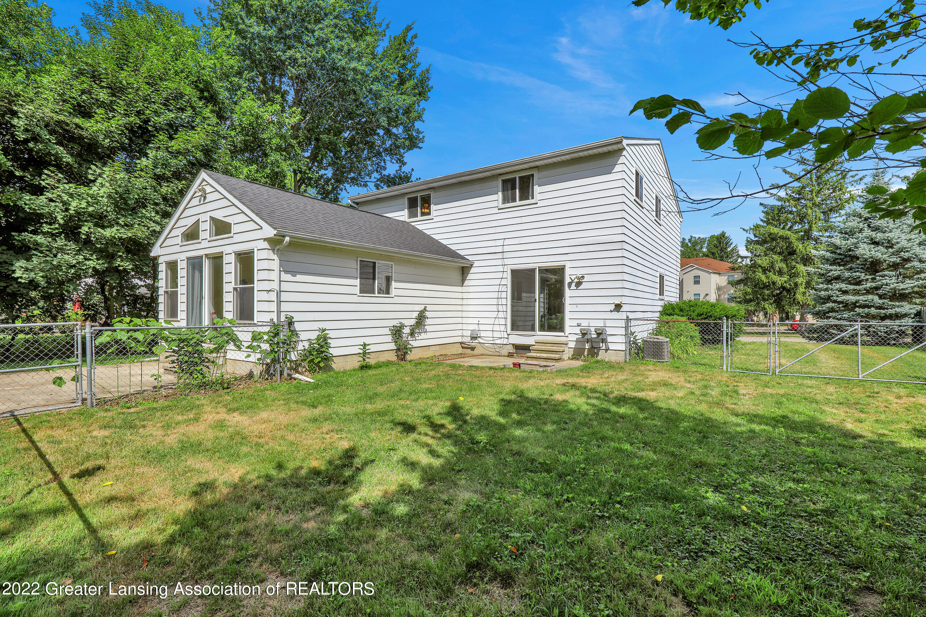 5750-5752 Ridgeway Drive Haslett, MI 48840 - Photo 34 of 49 9I3A2016