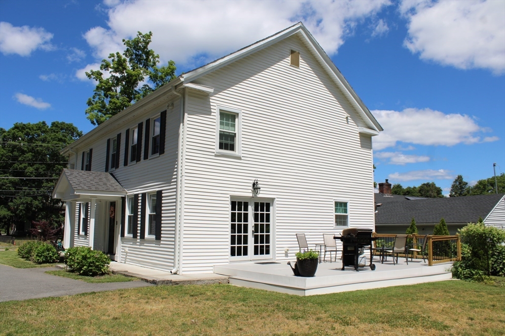 307 Main Street Lancaster, MA 01523 - Photo 3 of 23