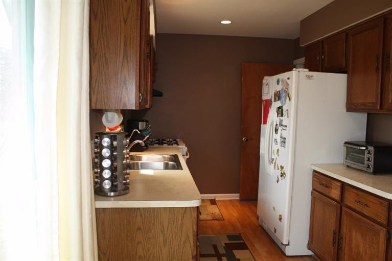 138 Ridge Whitmore Lake, MI 48189 - Photo 7 of 10 Photo 7