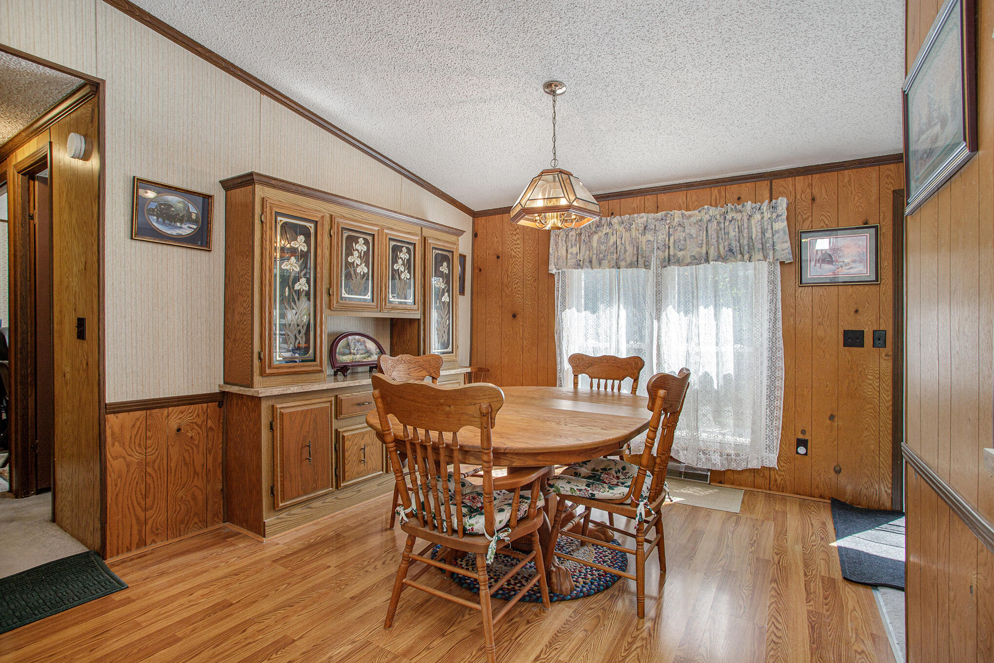 1886 Allen Road Niles, MI 49120 - Photo 16 of 39 Dining Room