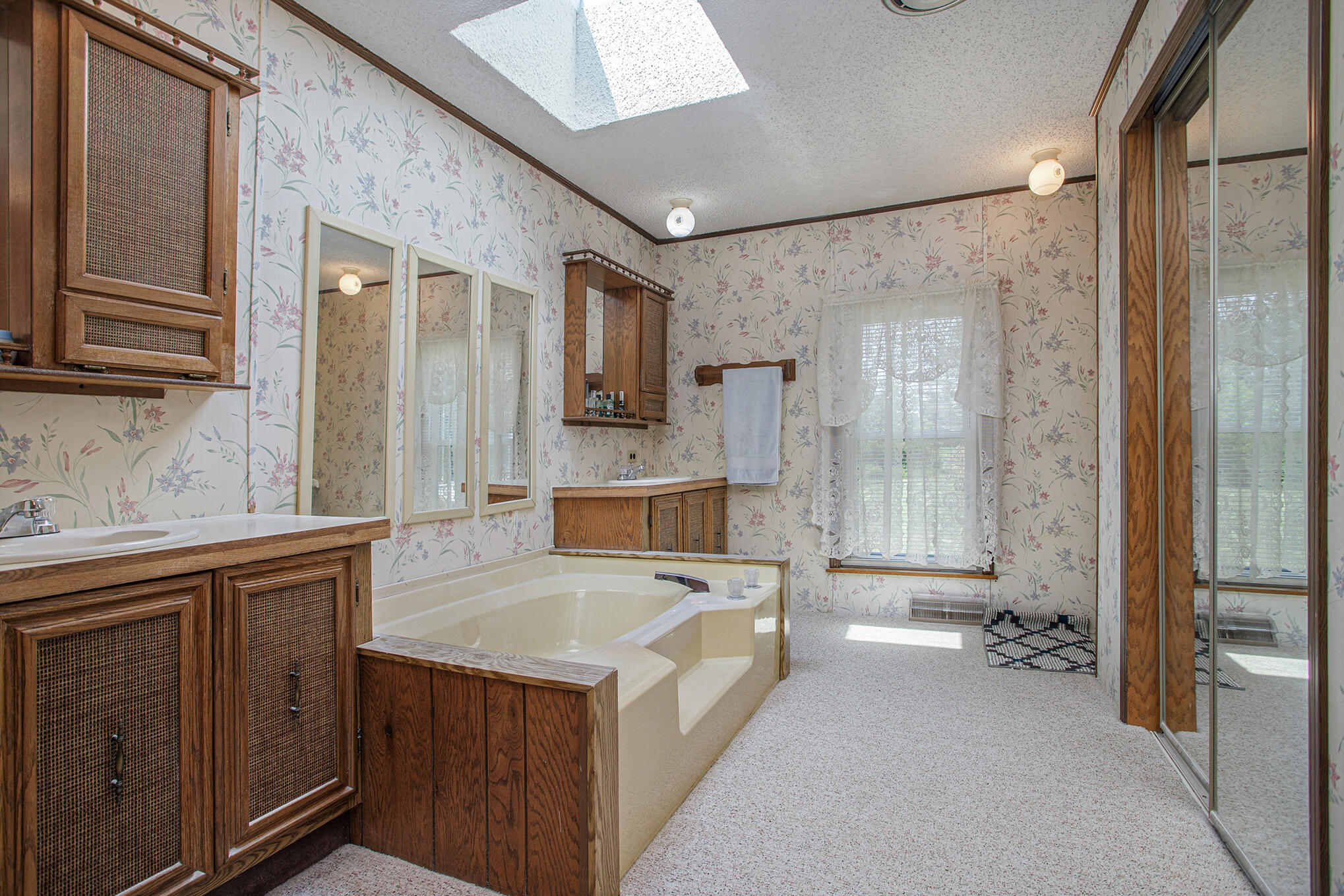 1886 Allen Road Niles, MI 49120 - Photo 21 of 39 Primary Bathroom