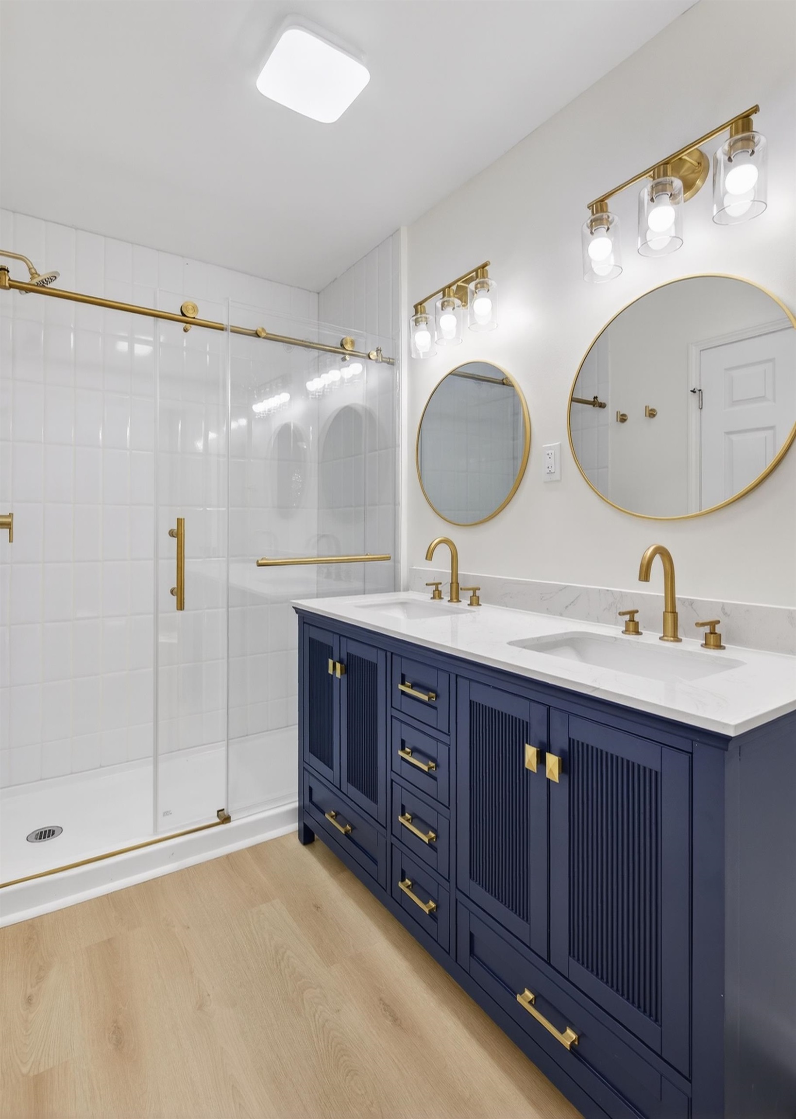 30902 Stanton Road Daphne, AL 36527 - Photo 10 of 27 Bathroom