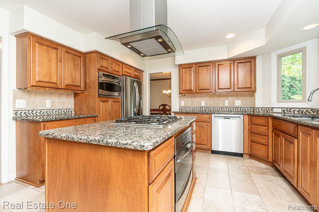 1771 Quincy Drive Rochester Hills, MI 48306 - Photo 8 of 30
