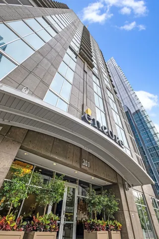 $2,450 | 301 Demonbreun Street, Unit 1713, Nashville, TN 37201