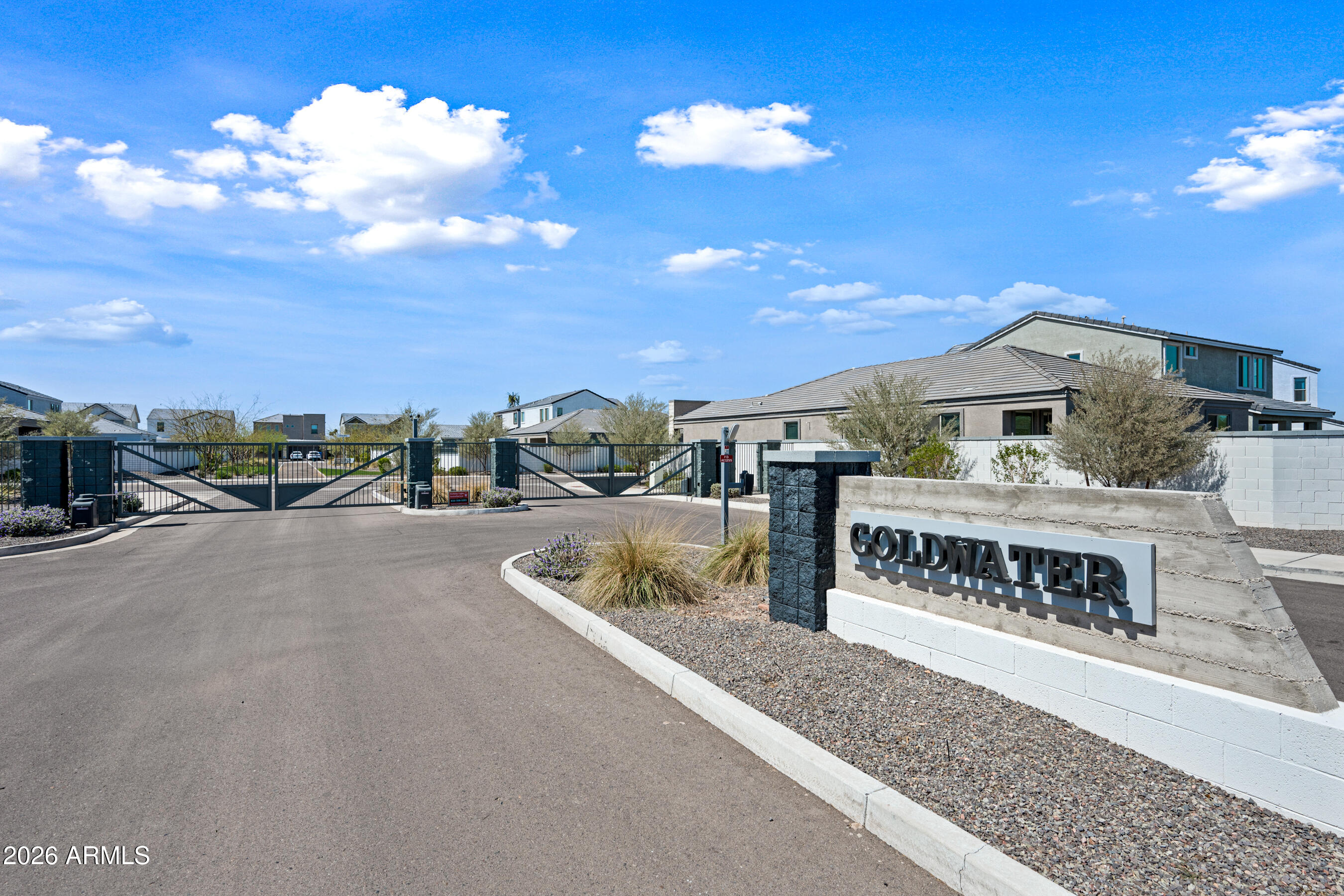 4631 South 23rd Way Phoenix, AZ 85040 - Photo 1 of 38 1-Goldwater-ocupix-Comm