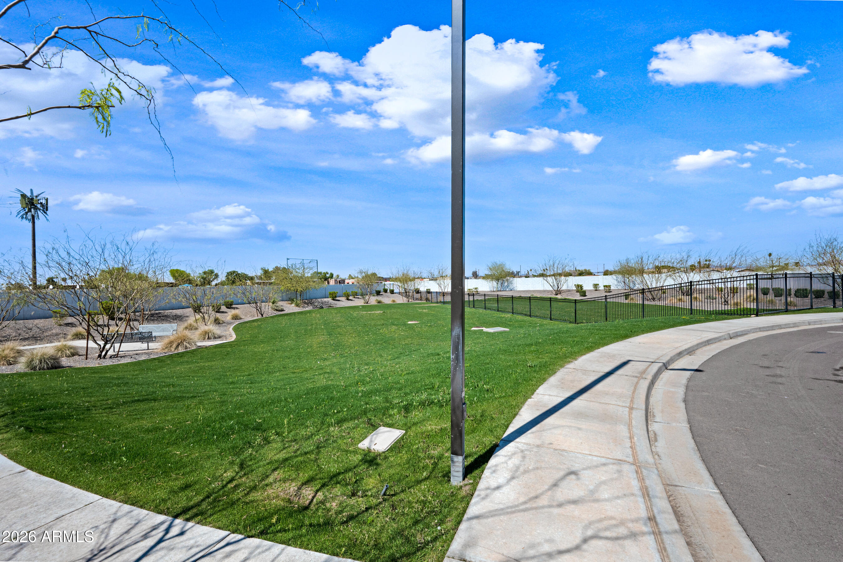 4631 South 23rd Way Phoenix, AZ 85040 - Photo 21 of 38 22-Goldwater-ocupix-Comm